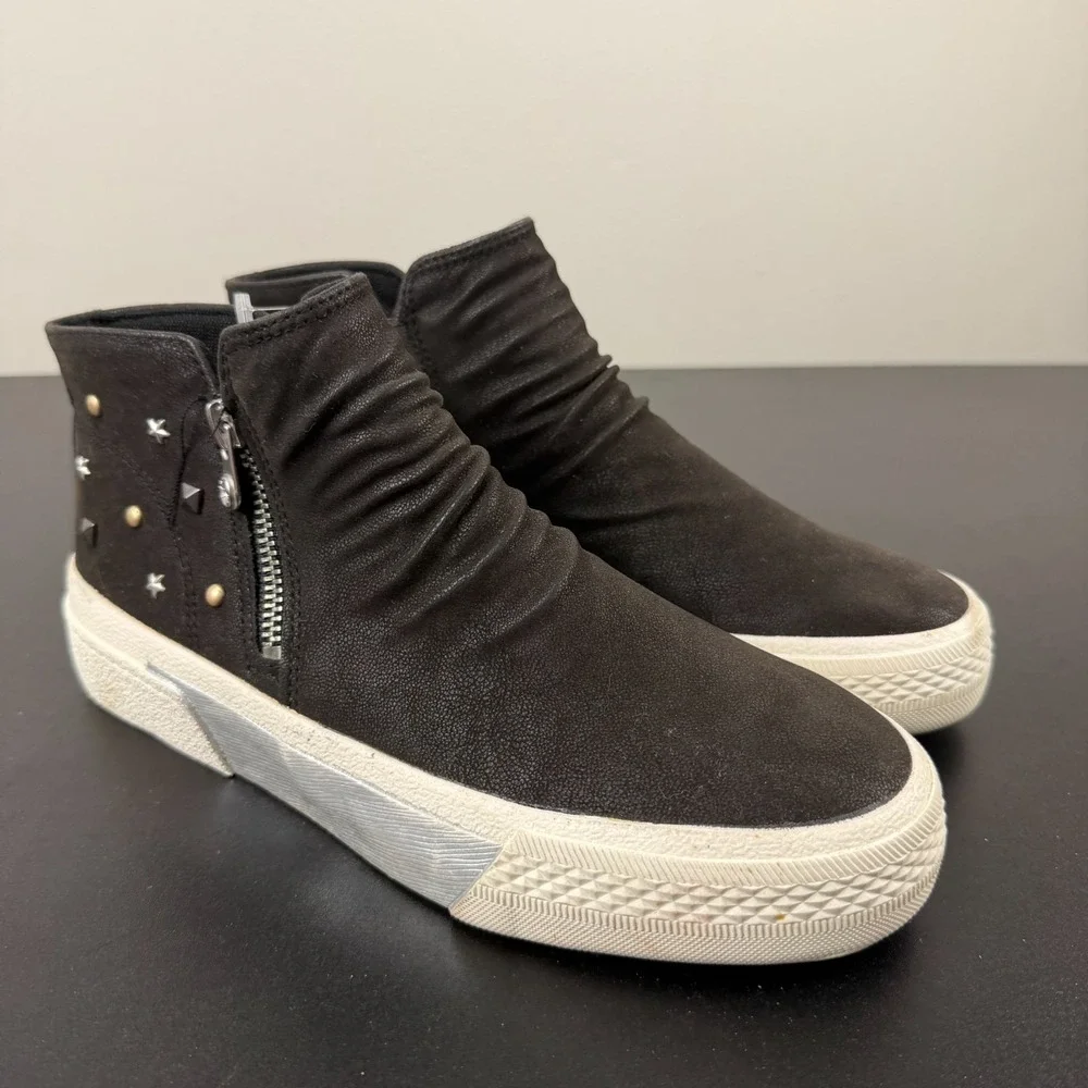 Blowfish Malibu Ankle Booties Women's 7.5M Black Studded Wave Zip Comfort Casual